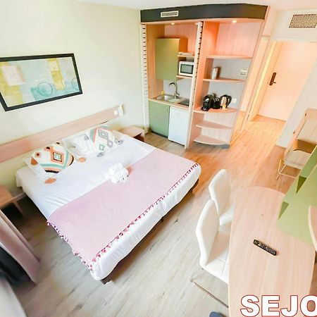 5 Minutes Du Zenith - Studio Chic Пантен Экстерьер фото